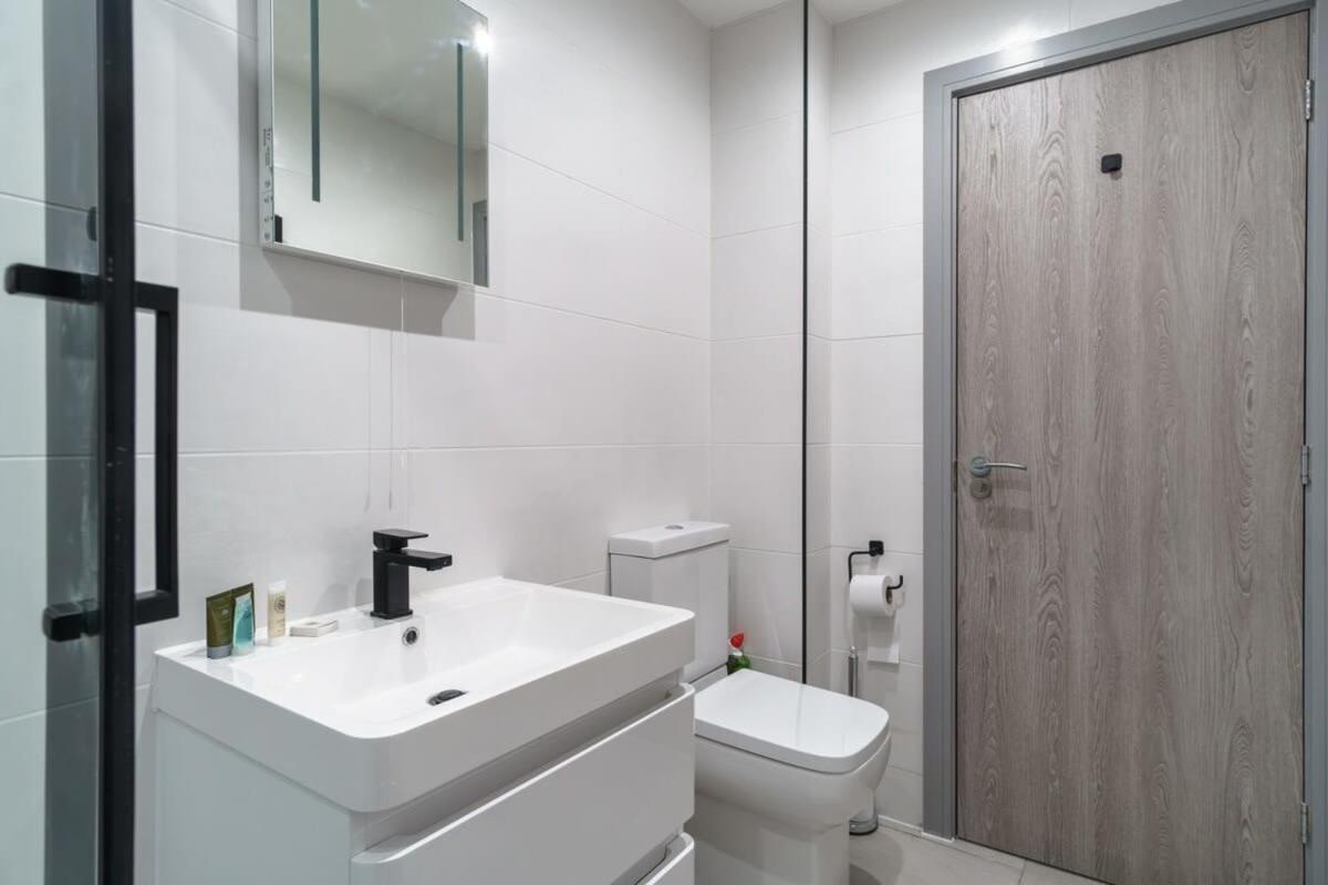 Contemporary 1 Bedroom Preston Apartment Екстериор снимка